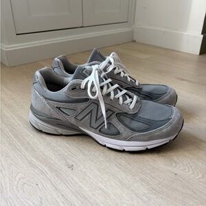 New Balance Men's 990v4 size 11